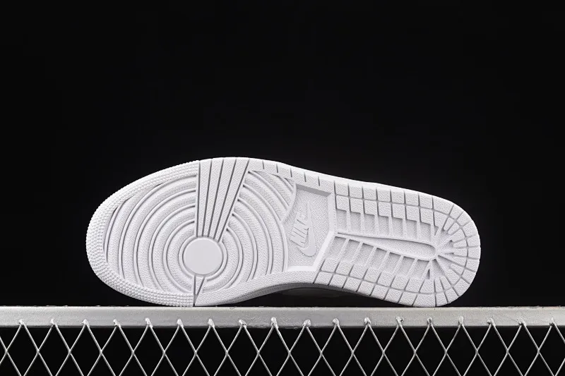 All categories Air Jordan Jordan series basketball shoes Air Jordan 1 Low Air Jordan 1 Low AJ1 Joe 1 low-top matte gray cultural and leisure sports sneakers DC0774-002